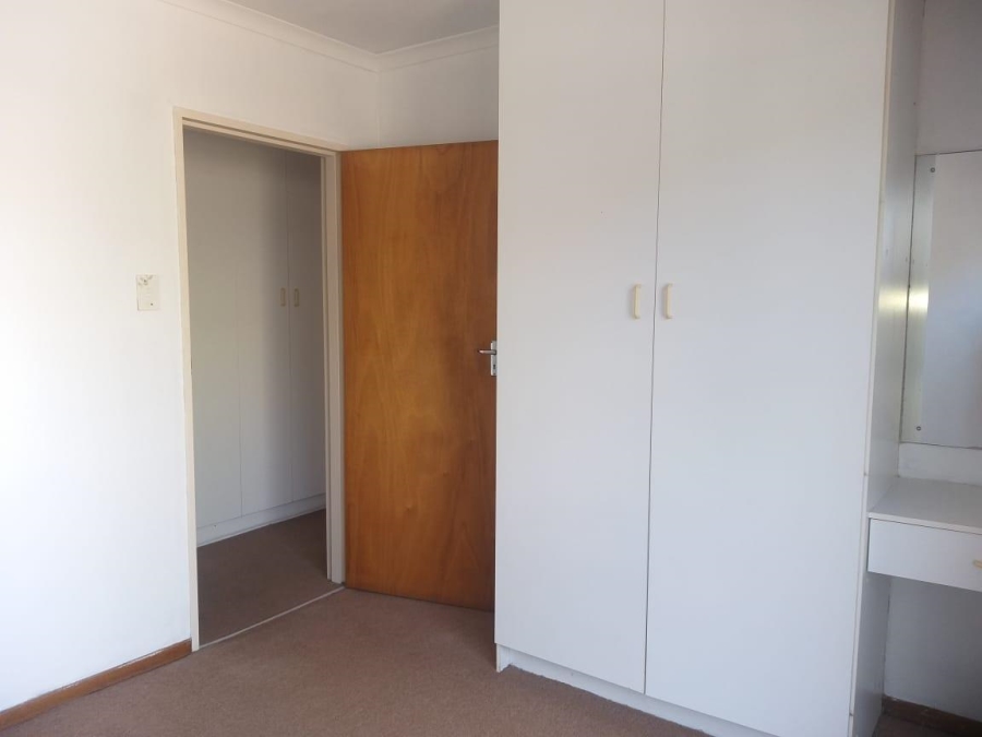 To Let 3 Bedroom Property for Rent in Heiderand Western Cape